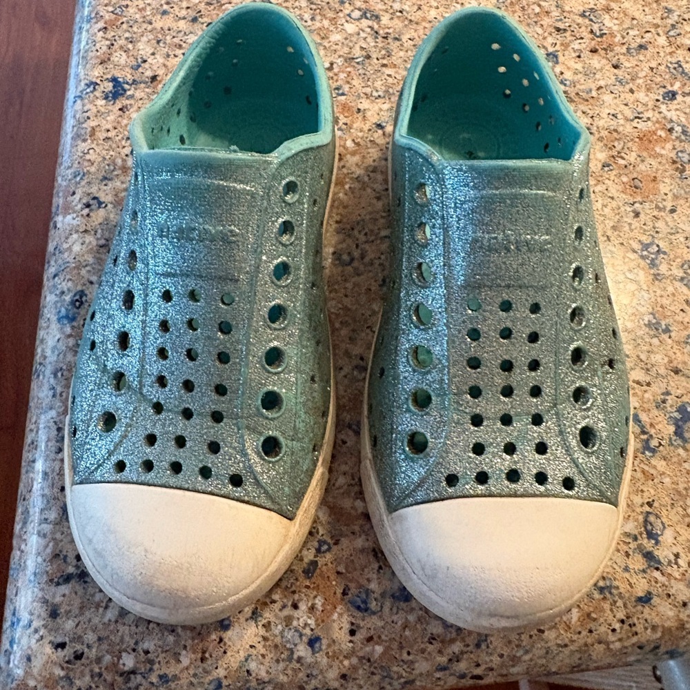 Native Kids Glittery Green Slip-On Water Shoes